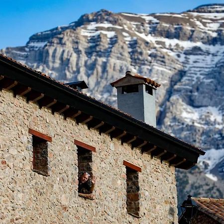 Preciosa Casa Rural Cal Jaumet Cava ภายนอก รูปภาพ