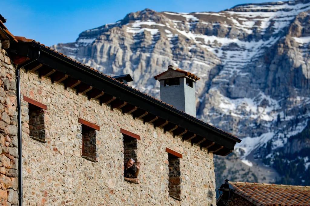 Preciosa Casa Rural Cal Jaumet Cava ภายนอก รูปภาพ