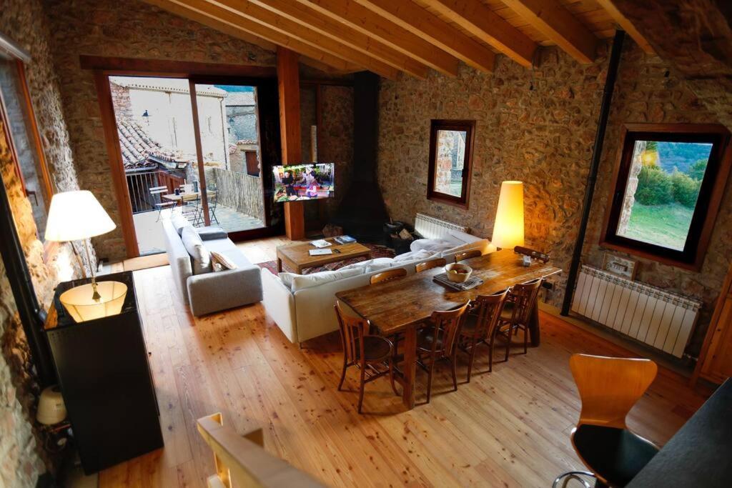 Preciosa Casa Rural Cal Jaumet Cava ภายนอก รูปภาพ
