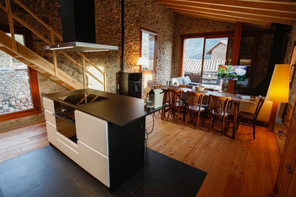 Preciosa Casa Rural Cal Jaumet Cava ภายนอก รูปภาพ